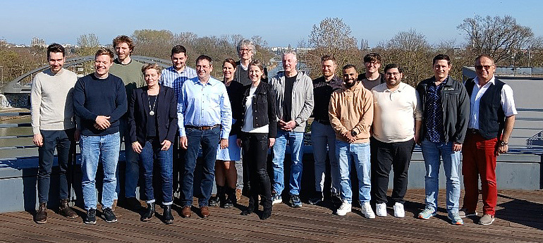Team der KI-Werkstatt bei e-masters in Hannover